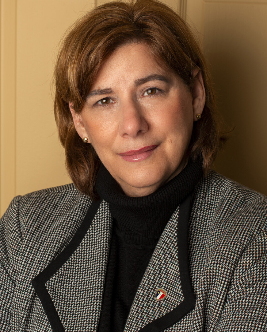 Interdiction des cellulaires en classe : éduquer plutôt que réprimander ...