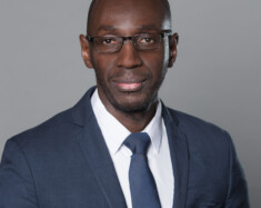 Kazir Coulibaly est consul honoraire de la République de Côte d’Ivoire en Alberta. Photo : Courtoisie  