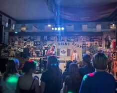 Environ 150 francophones et francophiles ont pris part à un événement organisé à la Légion de Jasper en collaboration avec la Croix-Rouge canadienne. Photo : Courtoisie  