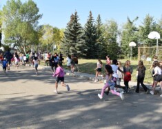 L’École La Mission organise la course Terry Fox, en début d’année scolaire, avec l’aide de son ISC. Photo : Courtoisie  