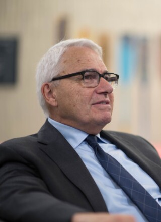 Raymond Théberge dresse encore un bilan mitigé sur les langues officielles, publié le 25 novembre 2025. Photo : Courtoisie CLO  