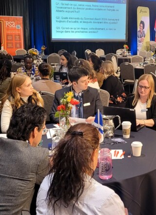 De nombreux acteurs de la communauté franco-albertaine se sont réunis lors du Congrès de la francophonie albertaine organisé par l’ACFA, en octobre dernier, pour discuter de l’avenir du postsecondaire. Photo : Arnaud Barbet  