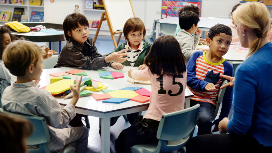 Un professeur associé à l’Institut national de la recherche scientifique croit que des mesures aussi fortes que la Charte de la langue française du Québec seront nécessaires pour protéger le français dans les autres provinces et les territoires canadiens. Photo : ©rawpixel – 123RF Free Images  