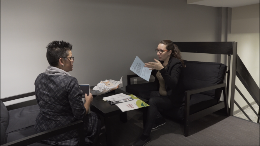 Des membres d’Équijuriste en plein travail. &mdash; Crédit : gracieuseté