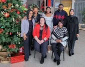 L’équipe de l’AJEFA avec au centre, la directrice générale, Maria Vigneault.

 &mdash; Crédit : gracieuseté