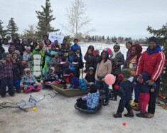 Photo d'ensemble, une partie des participants.  &mdash; Photo : Gracieuseté, Moti-V