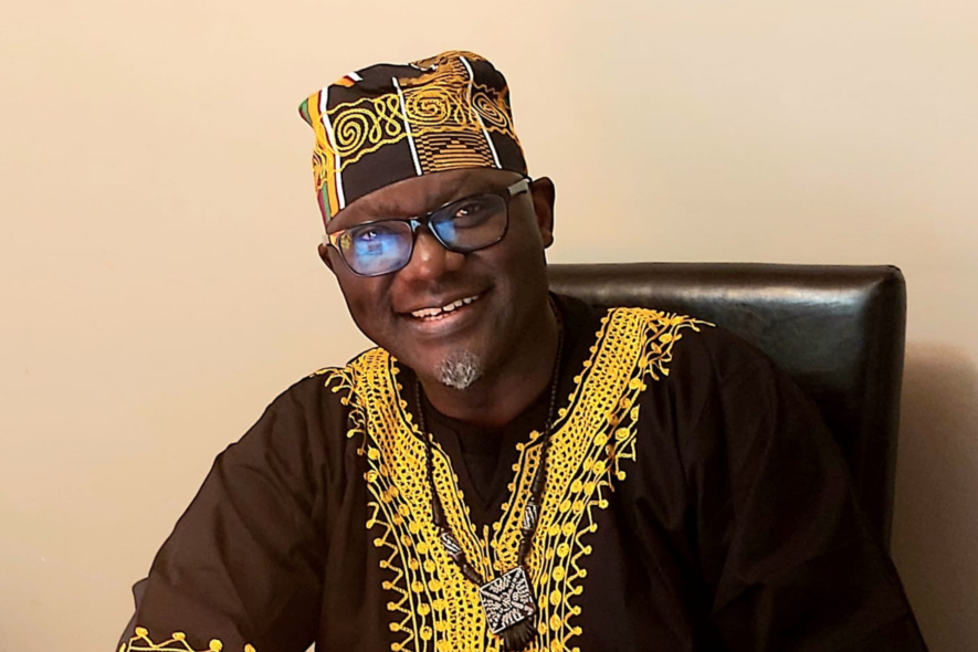 Coordonnateur des projets au sein de l’AJFAS, Robert Suraki estime que le Répertoire entreprises des Noirs francophones en Alberta continuera d’être enrichi au fil des mois. &mdash; Crédit : gracieuseté