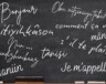 Tableau avec inscriptions en français et différentes langues autochtones. &mdash; Crédits : Canva