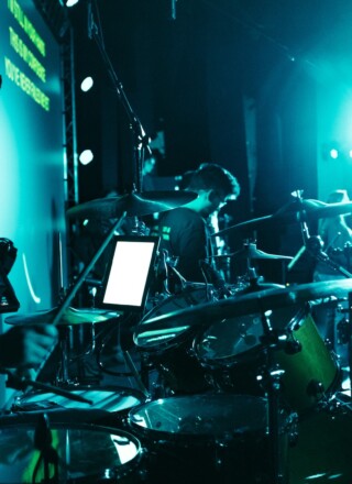 Une nouvelle étude brosse le portrait de l’entrepreneuriat au sein de l’industrie musicale francophone, à travers les parcours de 24 entreprises offrant des services aux artistes.  &mdash; Photo : Keagan Henman – Unsplash