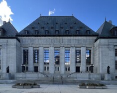 Droits collectifs Québec a porté en appel cette semaine la décision de première instance de ne pas traduire en français les quelque 6000 jugements de la Cour suprême datant d’avant 1969. &mdash;  Photo : Julien Cayouette – Francopresse