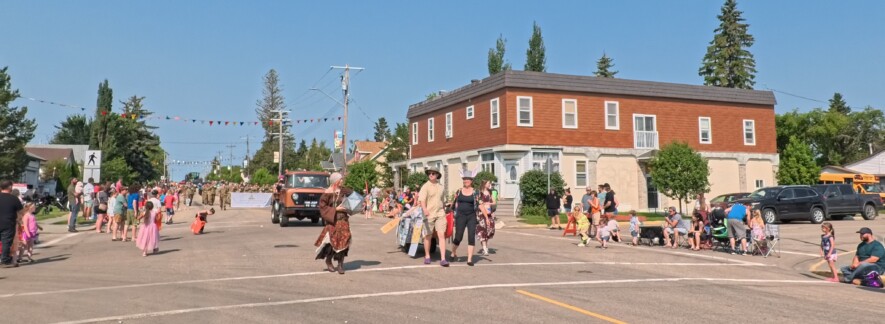 Festival d'été au centre-ville d'Edmonton, Place Churchill. &mdash; Crédits : Ann Nguyen