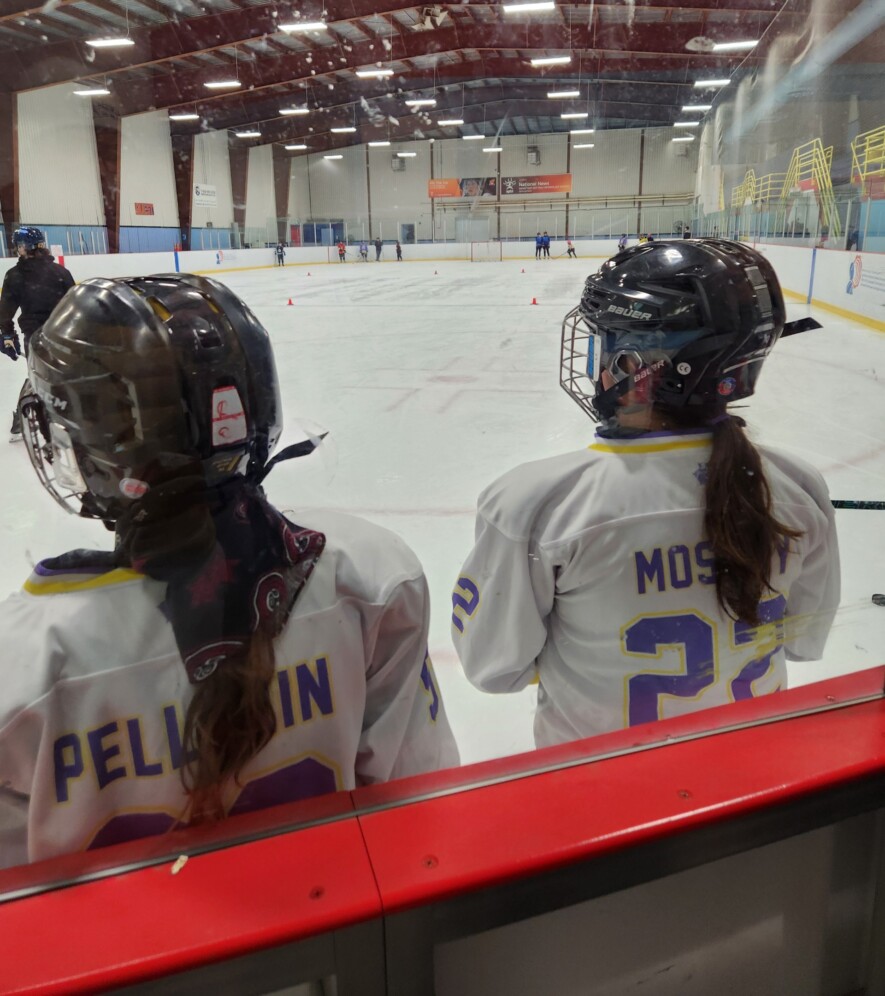 Olivia Pellerin, 10 ans et Veronica Mossey, 12 ans, ont apprécié leur camp.  — Crédit : Nancy Pellerin