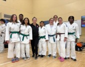 : La délégation du Nunavut a rencontré Catherine Beauchemin-Pinard, médaillée de bronze aux Jeux Olympiques d’été de 2020.  — Crédit : Judo Nunavut