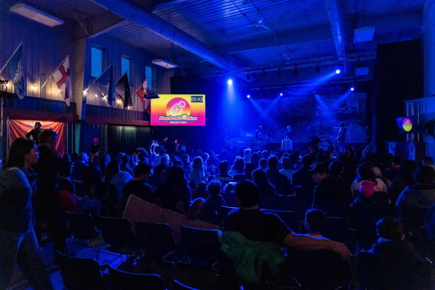 Relooké pour l’occasion, le Cadet Hall a fait salle comble à chaque événement. &mdash; Crédit : Brice Ivanovic