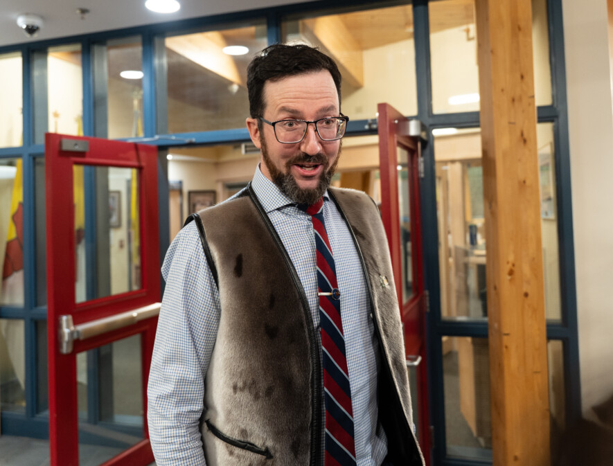18 novembre : John Main est élu nouveau Premier ministre du Nunavut. &mdash; Crédit : Brice Ivanovic