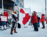 Une manifestation en soutien au peuple groenlandais a eu lieu le 17 janvier 2026 à Iqaluit. &mdash; Crédit : Brice Ivanovic