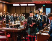 Le Parlement Jeunesse organisé par la FJCF est coordonné par le programme S’ENgage du Sénat, qui coordonne toutes les demandes scolaires ou d’organismes jeunesse, pour que les élèves ou étudiants accèdent à des connaissances approfondies sur le fonctionnement du Sénat.  &mdash; Courtoisie FJCF