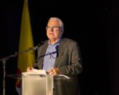 Le Franco-Manitobain Raymond Théberge prend sa retraite du Commissariat aux langues officielles avec pour recommandation première à sa successeure Kelly Burke de veiller à une « application robuste » de la Loi sur les langues officielles.  &mdash; Crédit : Archives – Vincent Desrosiers