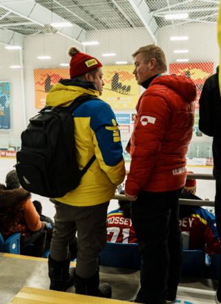 Langues autochtones, inuit, français et anglais : ces Jeux d'hiver de l'Arctique représentent un moment important pour la vitalité des langues. &mdash; Crédit : Brice Ivanovic