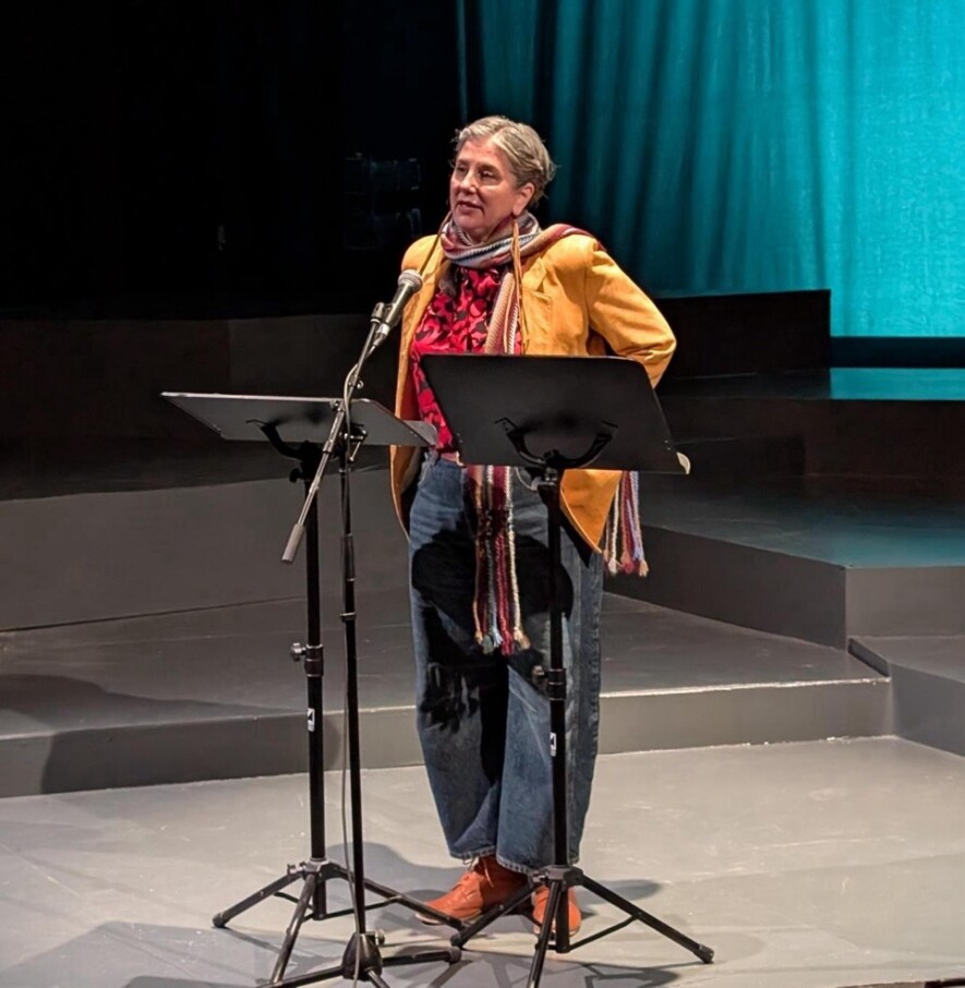 Geneviève Pelletier est une créatrice et metteuse en scène métisse. Elle a assumé la direction artistique et générale du Théâtre Cercle Molière, de Winnipeg au Manitoba, de 2012 à 2025.  &mdash; Crédit : Marie-Josée Vendette