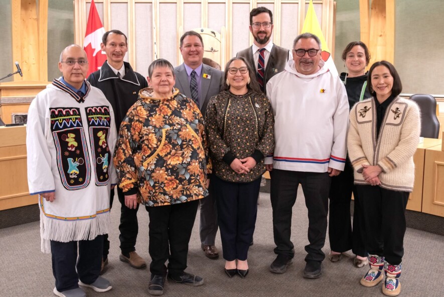 Le mandat Ikajuqtigiikta guidera les actions du gouvernement au cours des quatre prochaines années.  &mdash; Crédit : Courtoisie.