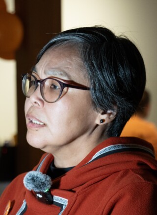 Désormais membre de la majorité au Parti Libéral, Lori Idlout justifie son départ du NPD « afin de faire avancer plus efficacement les intérêts» du territoire. &mdash; Courtoisie