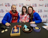 Double champion olympique et dobule médaillée de bronze et d'argent, Steven Dubois et Kim Boutin ont fait un passage remarqué et attendu à Iqaluit.  &mdash; Courtoisie