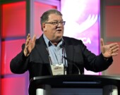 Ken Coates compare le processus de dévolution à la planification d’un déménagement majeur.   &mdash; Courtoisie