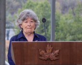 Louise Arbour a affirmé lors de sa nomination : « Nous nous devons de réaffirmer la confiance que nous avons les uns envers les autres ».  &mdash; Crédit : Inès Lombardo – Francopresse