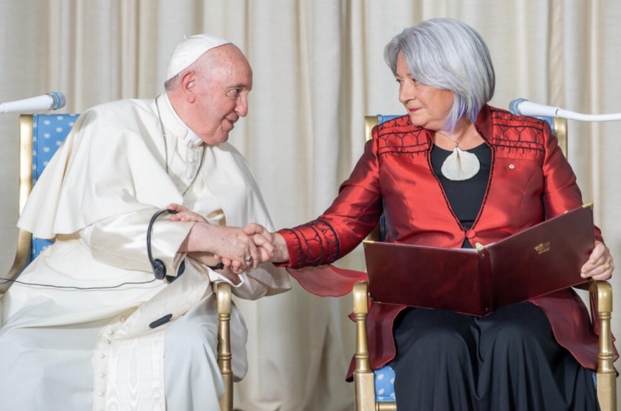 Rencontre entre la gouverneure générale Mary Simon et le pape François lors de sa visite au Canada en juillet 2022. &mdash; Courtoisie - Sgt Anis Assari, Rideau Hall