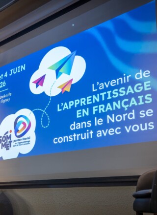 Nuka Jocas-McCrae, animateur du Sommet panterritorial sur l’apprentissage dans le Nord canadien, a ouvert la rencontre en rappelant que l’apprentissage en français dépasse largement le cadre scolaire.  &mdash; Crédit : Cristiano Pereira