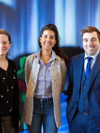 Les trois partenaires espèrent que la structure postsecondaire panterritoriale verra le jour en 2028. (Sur la photo : Marie-France Talbot, gestionnaire du Centre de formation Qaujimaniq à l’AFN, Souâad Larfi, directrice du service Formation à l’AFY, et Patrick Arsenault, directeur général au CNF). &mdash; Courtoisie - Collège nordique