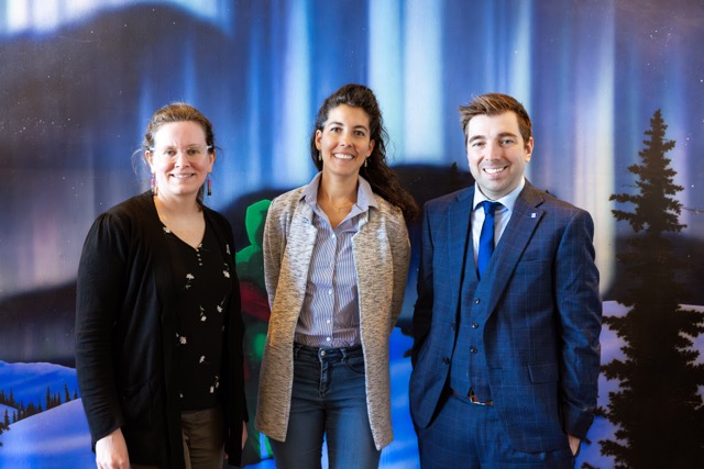 Les trois partenaires espèrent que la structure postsecondaire panterritoriale verra le jour en 2028. (Sur la photo : Marie-France Talbot, gestionnaire du Centre de formation Qaujimaniq à l’AFN, Souâad Larfi, directrice du service Formation à l’AFY, et Patrick Arsenault, directeur général au CNF). &mdash; Courtoisie - Collège nordique