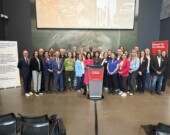 Le collectif a réclamé des investissements fédéraux massifs dans des projets d’énergies propres qui réduisent la pollution et renforcent l’économie.  &mdash; Courtoisie James Pincock