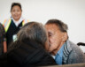 L'une des figures fondatrices du Nunavut a été accueilli par sa famille, notamment sa femme, le 12 juin à Iqaluit. &mdash; Crédit : Brice Ivanovic