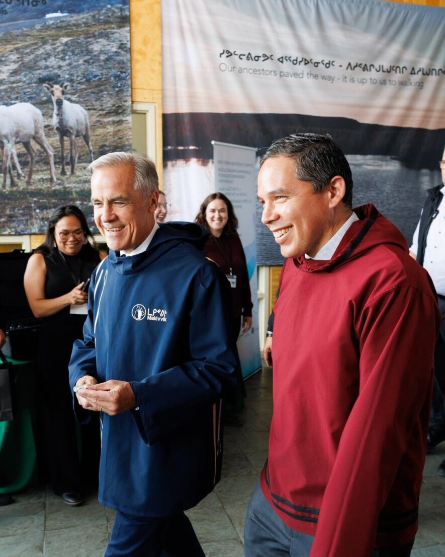 Le premier ministre Mark Carney et le président d’Inuit Tapiriit Kanatami (ITK), Natan Obed, lors de la rencontre du Comité de partenariat Inuit-Couronne tenue à Kujjuaq. &mdash; Facebook ITK