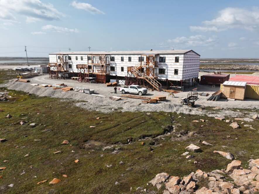 Un projet résidentiel à Coral Harbour.  &mdash; SHN