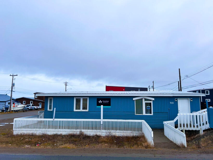Les équipes du Carrefour Nunavut vous accueillent au 723, Iglulik Drive à Iqaluit, du lundi au vendredi, de 8 h 30 à 12 h et de 13 h à 17 h.   &mdash; Fournie