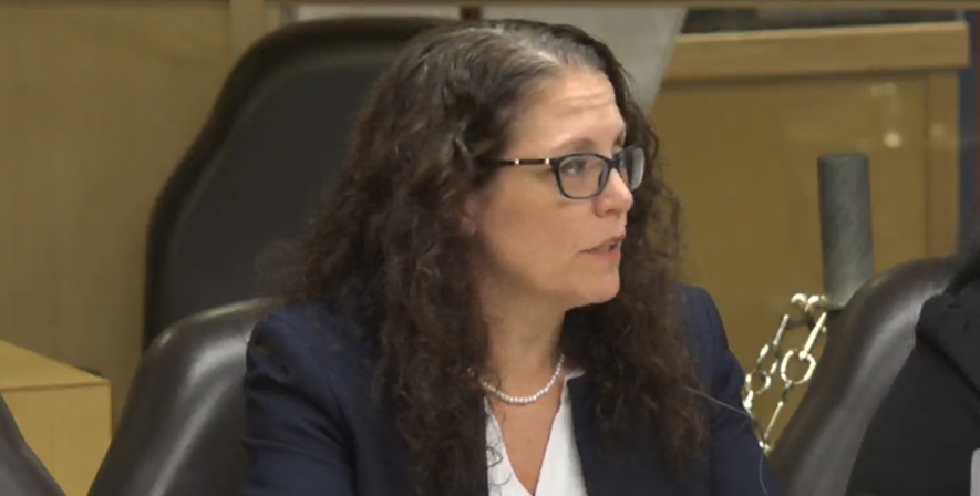 Mélanie Cabana, première directrice principale au Bureau du vérificateur général du Canada, lors de la comparution du 23 septembre 2026 devant le Comité permanent sur les opérations gouvernementales et les comptes publics.  &mdash; Capture d’écran/Assemblée législative du Nunavut 