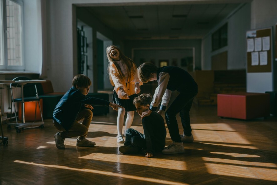Des ressources adaptées permettent de diminuer la violence et le harcèlement à l’école.  &mdash; Photo : Mikhail Nilov – Pexels