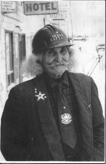 Le Capitaine &mdash; Photo : Écomusée de Hearst, don de Luc Talbot et Alan Jansson