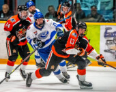 Trois joueurs de la LHJNO invités en prévision du Défi mondial junior A 2024… Mais l'absence des Lumberjacks, dominateurs de la LHJNO, crée la surprise. &mdash; Photos : Northern Lights Photography