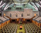 Près de 21,6 milliards de dollars de dépenses attendent d’être approuvés par le Parlement. &mdash; Photo : Hutima – Wikimedia Commons