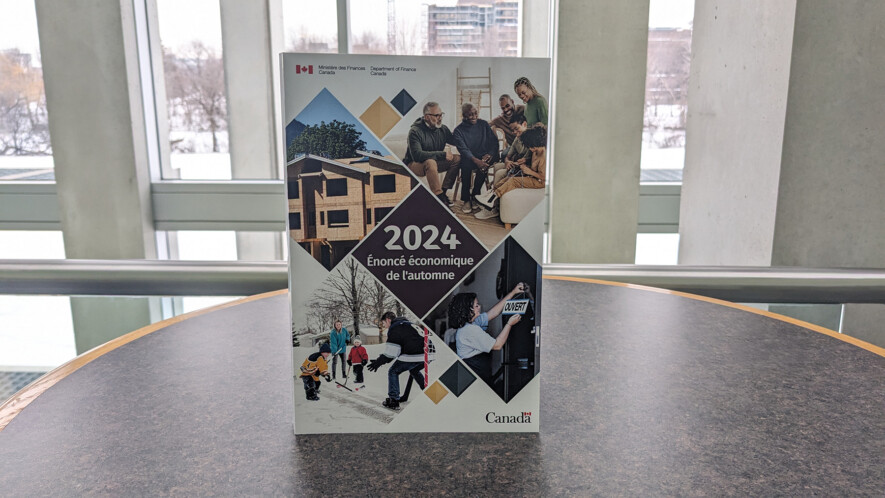 L’Énoncé économique de l’automne de 2024 annonce entre autres que le déficit budgétaire de 2023-2024 s'établit à 61,9 milliards de dollars, comparativement au 40 milliards anticipés. &mdash; Photo : Julien Cayouette - Francopresse