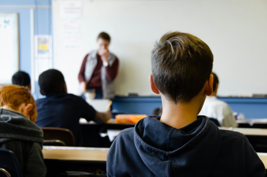 Le 22 janvier prochain, l’ACUFC consacre son Forum d’action 2025 à la rétention du personnel enseignant issu de l’immigration. Elle souhaite notamment créer un mécanisme de concertation national. &mdash; Photo : Taylor Flowe – Unsplash