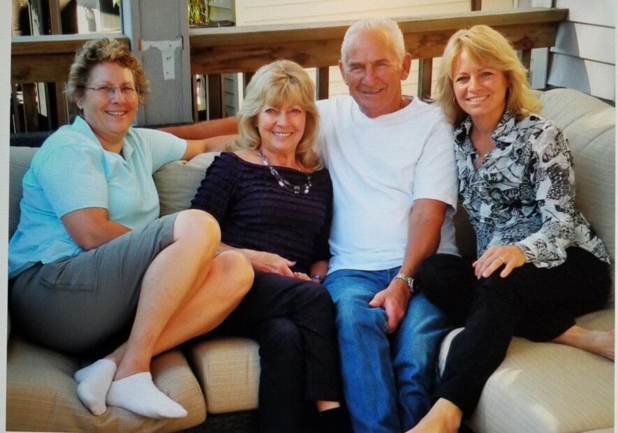 La famille Bégin : Lorraine, Cécile, King, Nathalie  &mdash; Photo : Provient du texte « Gérard King Bégin Autobiography » Kelowna, British Columbia, July, 2018 