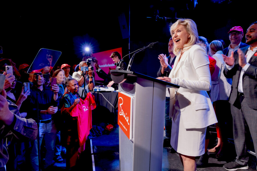 Bonnie Crombie, cheffe du Parti libéral de l’Ontario.  &mdash; Photos : bonnieforontario/web