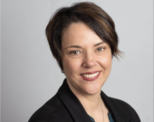 Selon Diane Quintas, la pénurie de professionnels de santé francophones en Ontario compromet l’accès aux soins de qualité. &mdash; Photo de courtoisie