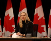 En conférence de presse le 20 février, Pascale St-Onge a déclaré que «CBC/Radio-Canada n’appartient ni aux libéraux, ni aux conservateurs […], mais à la population canadienne». &mdash; Photo : Inès Lombardo – Francopresse