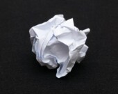  gpwlsl302 / DepositPhotos https://depositphotos.com/photos/poubelle-papier.html?filter=all&qview=587848588